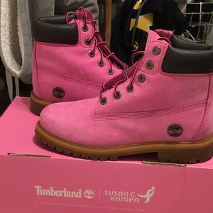 NIB Pink timberlands